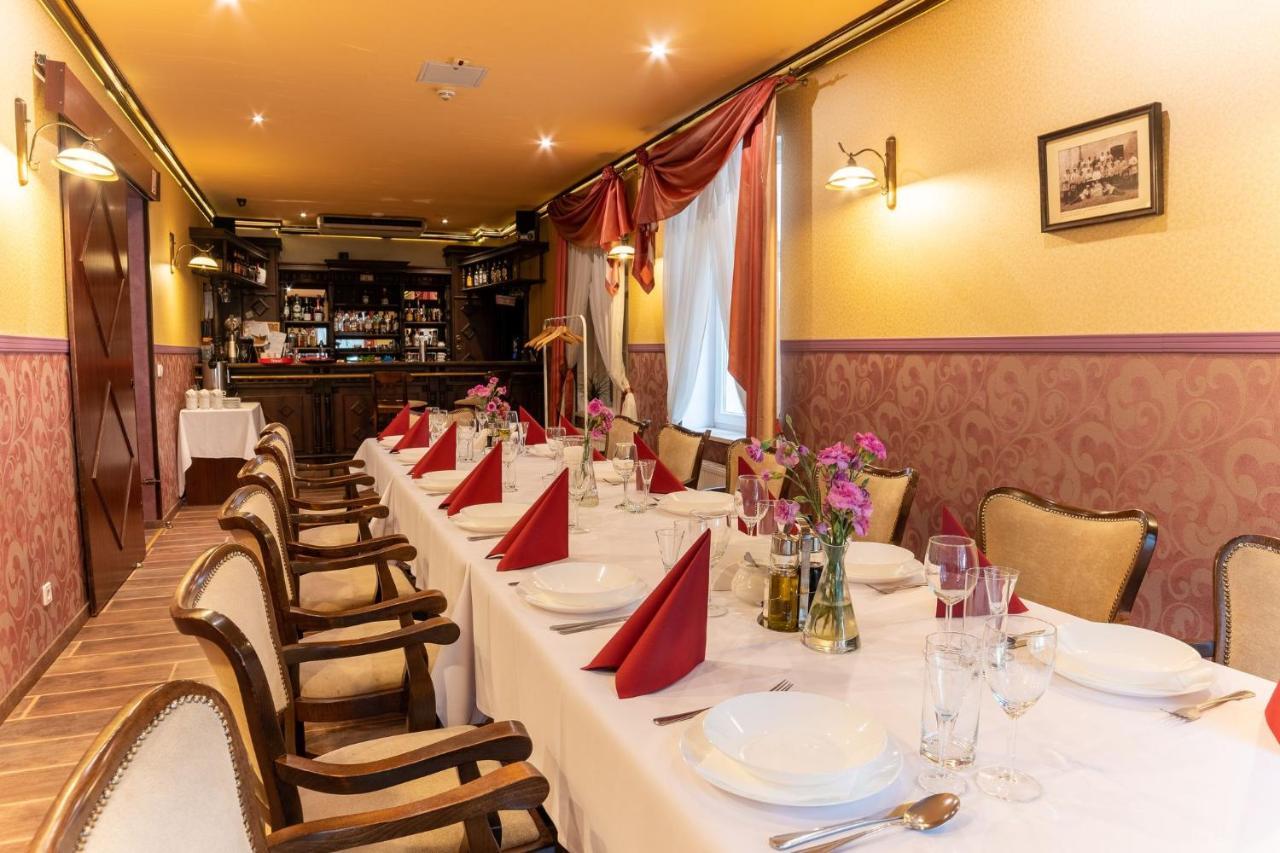 Hotel Stara Poczta Tychy Extérieur photo